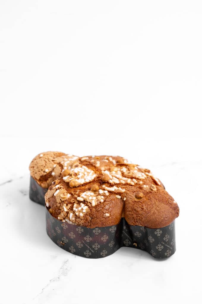 Colomba all'albicocca con glassa e nocciole 1Kg